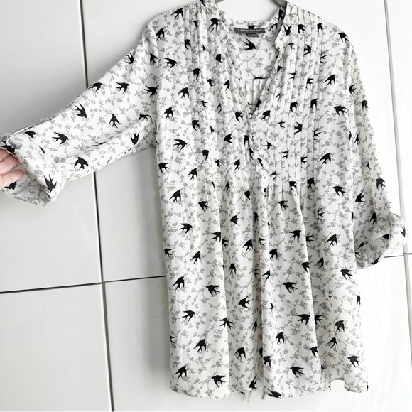 A Pea In The Pod Womens Top Size Medium Blouse Birds V Neck Popover Maternity - Picture 7 of 10